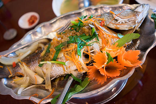 越南传统美食巴沙鱼图片素材免费下载