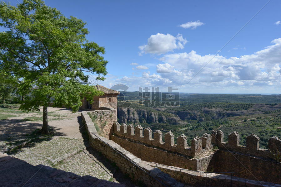 西班牙阿拉贡地区建于十一世纪的阿克萨尔古城堡图片素材免费下载