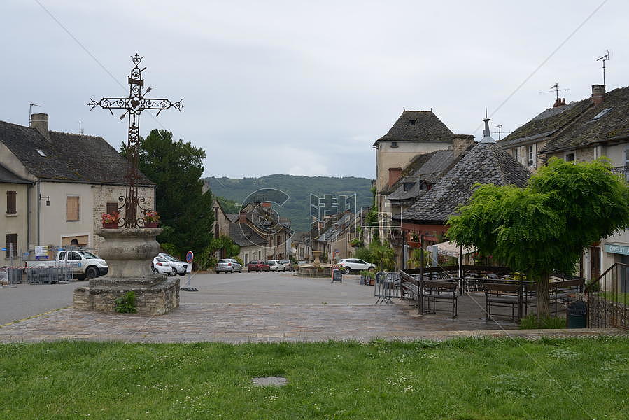 法国南部阿韦龙地区号称法国最美乡村-纳雅克古镇图片素材免费下载