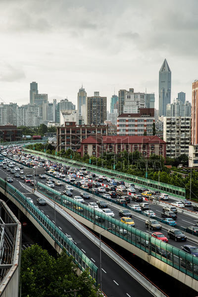 傍晚的上海南北高架交通繁忙图片素材免费下载