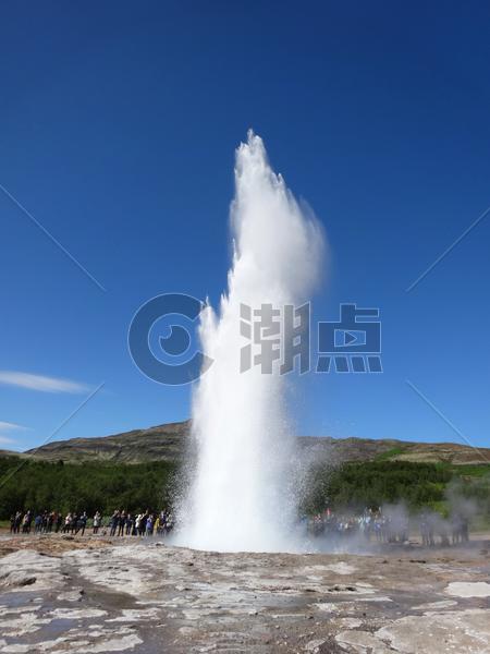 冰岛最大的间歇喷泉图片素材免费下载