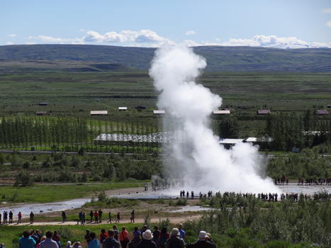 冰岛盖锡尔间歇喷泉图片素材免费下载