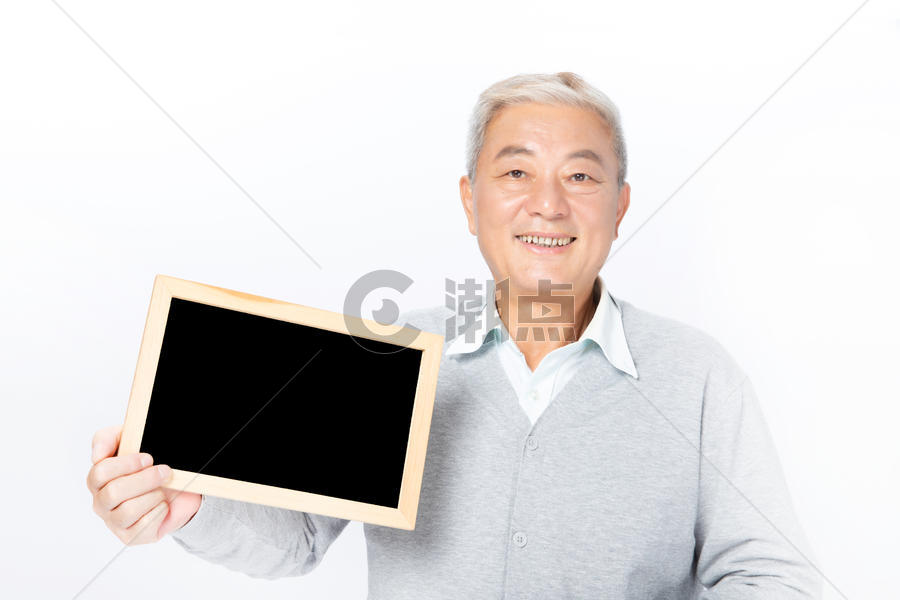 老年人与黑板图片素材免费下载