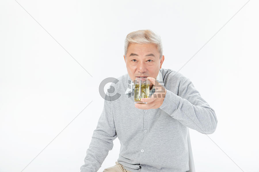 老年人喝茶图片素材免费下载