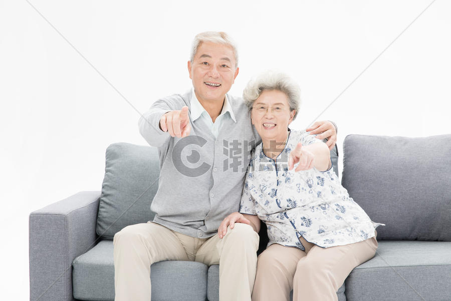 老年夫妇居家形象图片素材免费下载