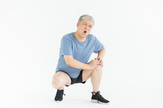 老年男人腿疼形象图片素材免费下载
