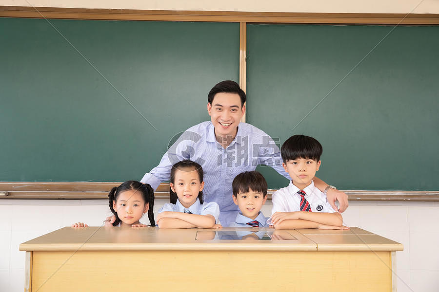 课堂师生形象摄影图6625*4417图片素材免费下载-编号851205-潮点视频