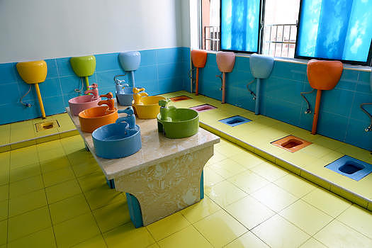 幼儿园卫生间盥洗室图片素材免费下载