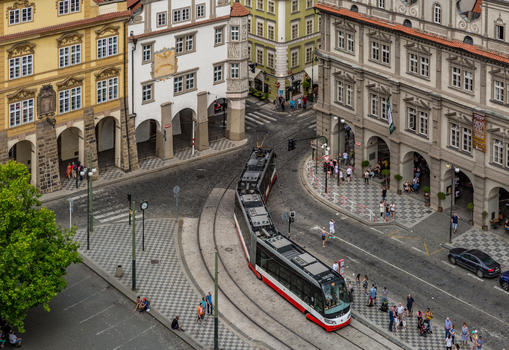 俯瞰捷克布拉格城市风光图片素材免费下载