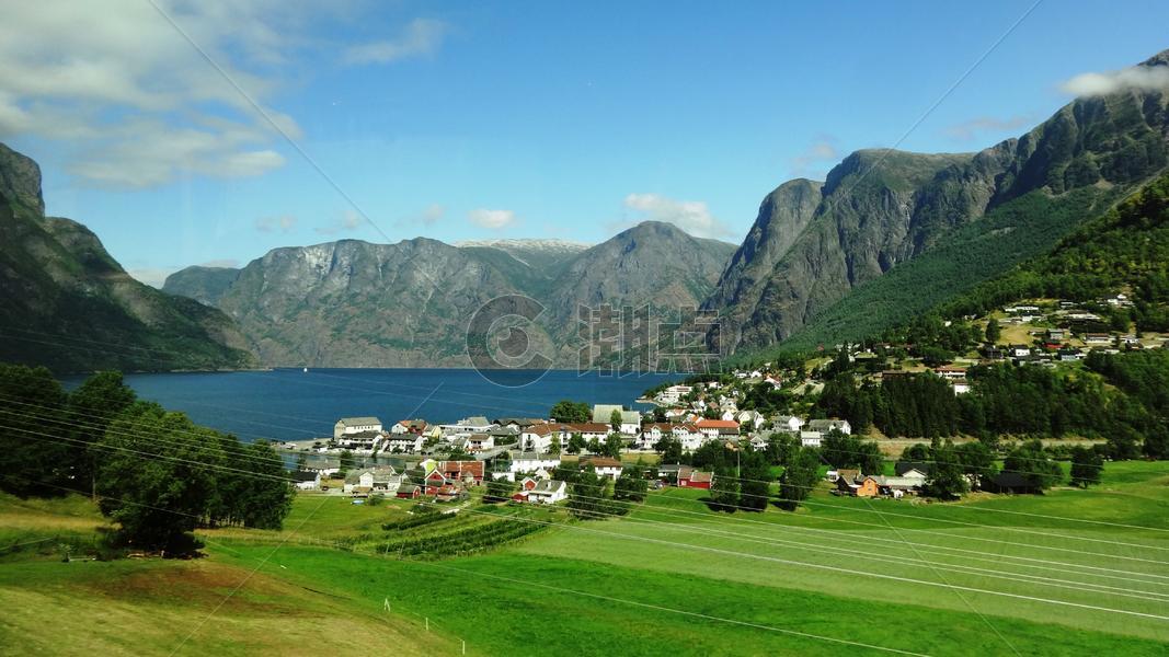挪威风光之峡湾小镇图片素材免费下载