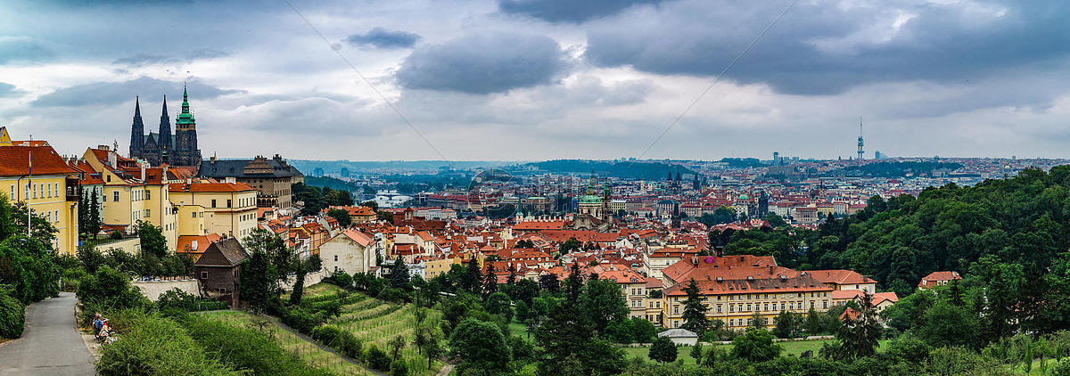 捷克布拉格恢宏的城市全景图图片素材免费下载