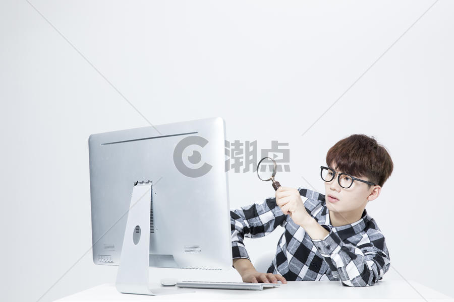 IT男工作电脑摄影图6720*4480图片素材免费下载-编号854695-潮点视频