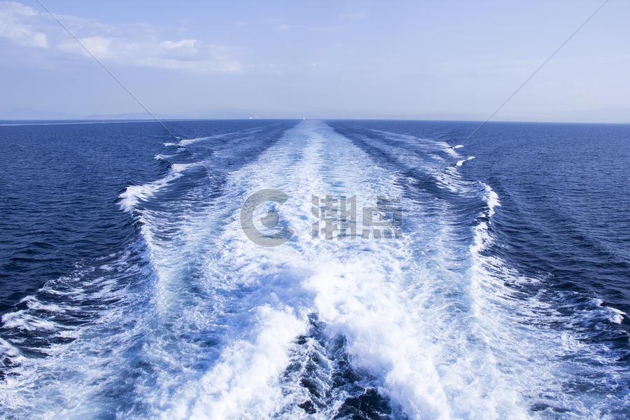 爱琴海油轮浪花图片素材免费下载