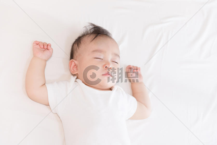 熟睡的婴儿图片素材免费下载