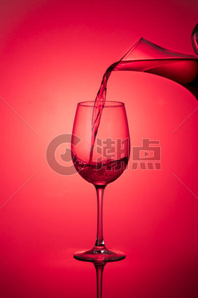 红酒高脚杯图片素材免费下载