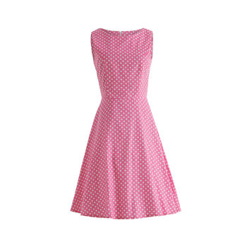 女士粉红色波点长裙图片素材免费下载