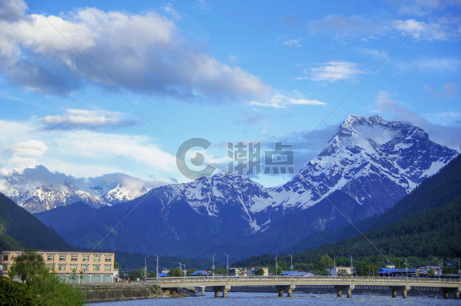 西藏波密雪山图片素材免费下载