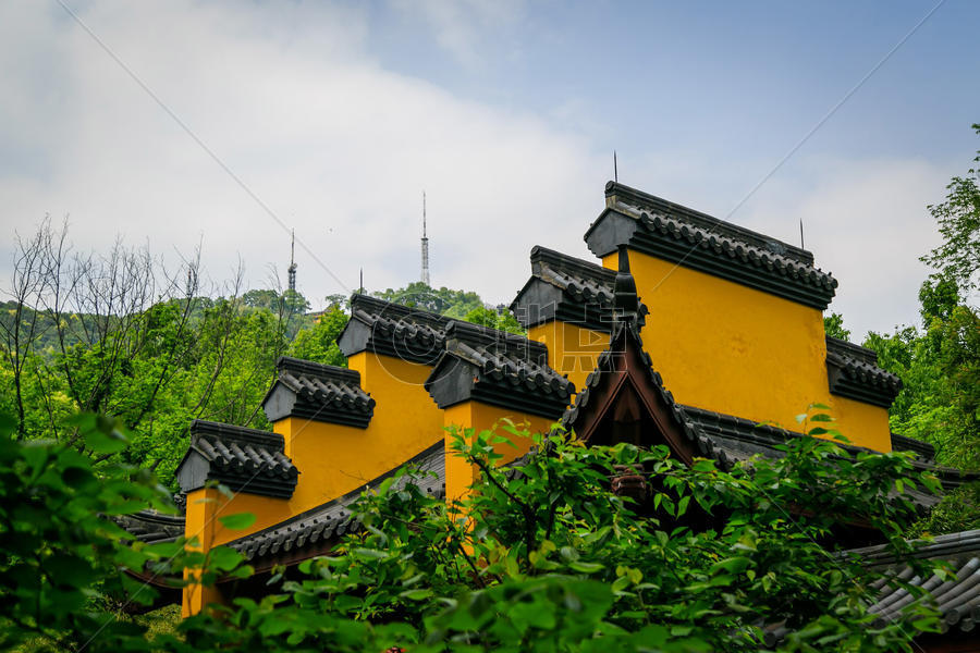 杭州山中的灵隐寺图片素材免费下载