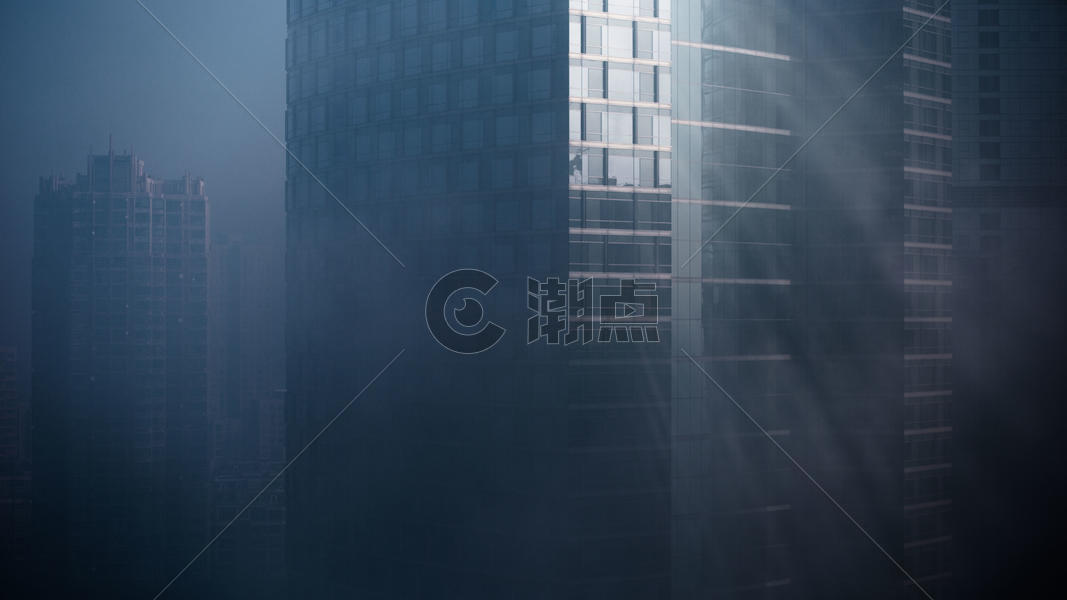 阳光照耀的摩天大楼图片素材免费下载