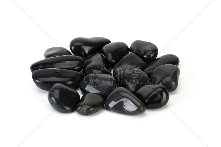 黑色石头鹅卵石图片素材免费下载