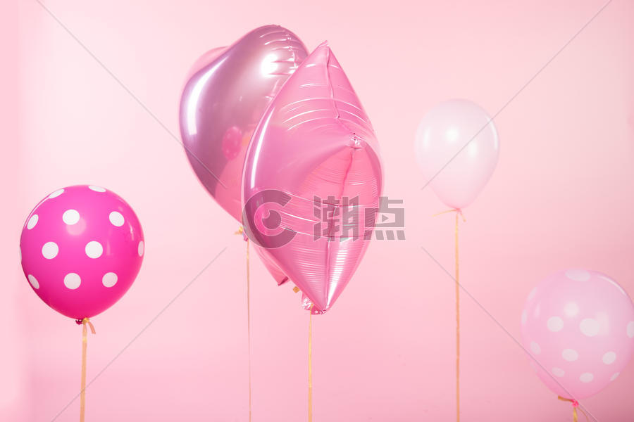 粉色气球背景图片素材免费下载