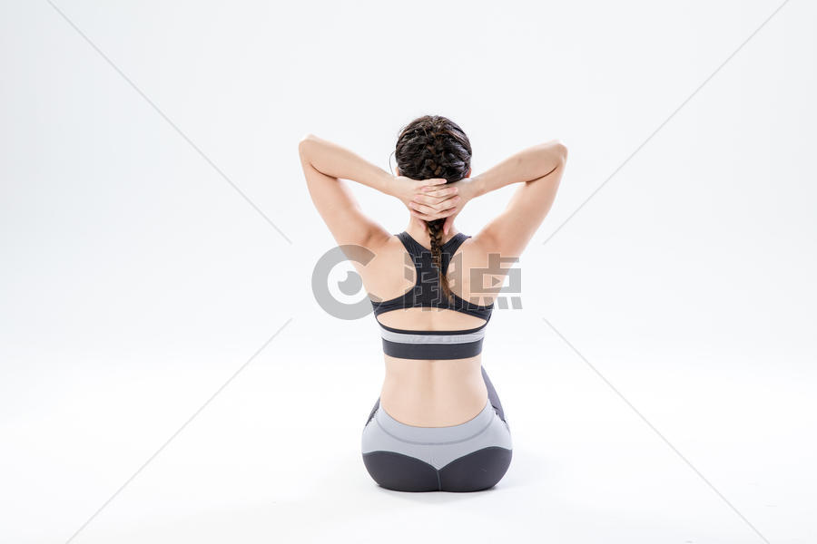 健身女性背影图片素材免费下载