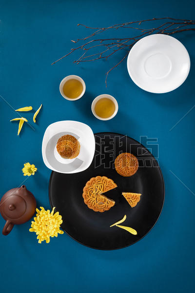 中秋节广式月饼图片素材免费下载