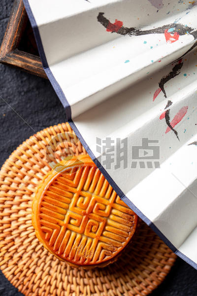 中秋传统美食月饼图片素材免费下载