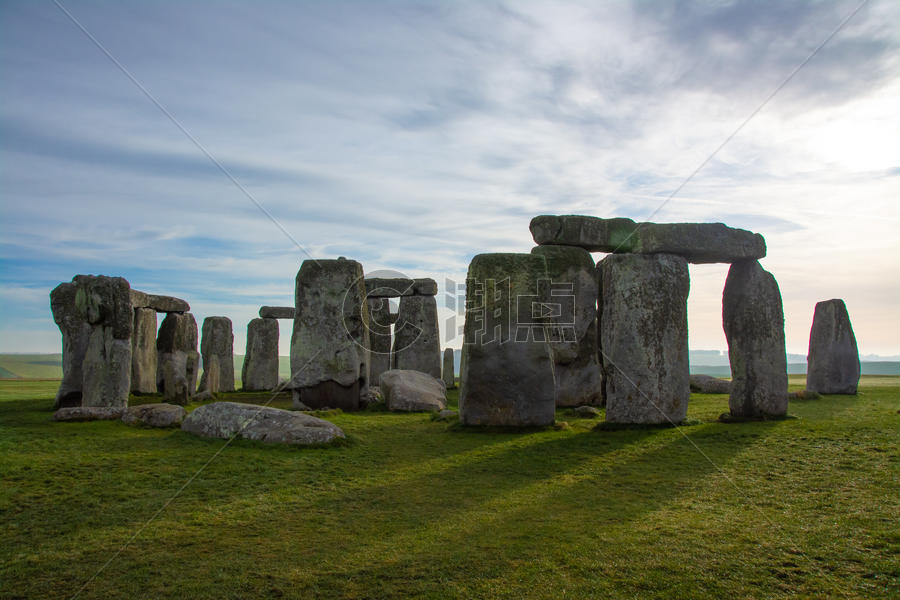 英格兰威尔特郡埃姆斯伯里巨石阵图片素材免费下载