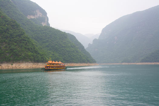 重庆著名旅游景点石宝寨图片素材免费下载
