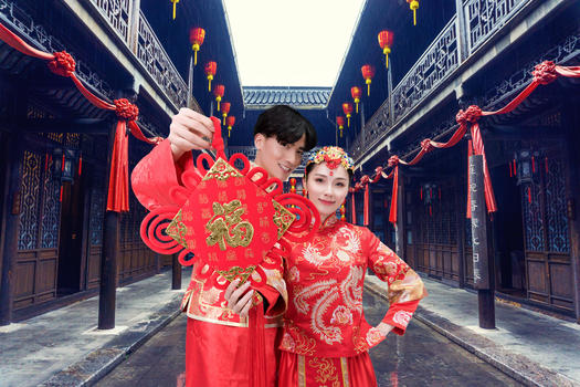 中式婚纱照图片素材免费下载