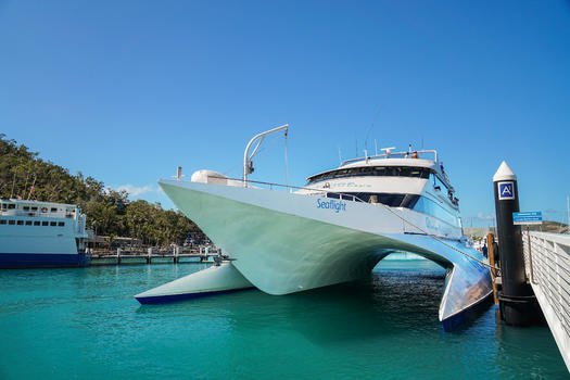 澳洲汉密尔顿岛游轮海景图片素材免费下载