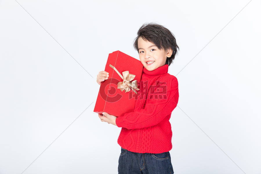 新年儿童送礼物图片素材免费下载