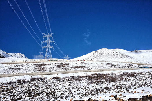 川西318国道上的高原雪山图片素材免费下载