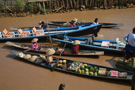 缅甸茵莱湖水上市场图片素材免费下载