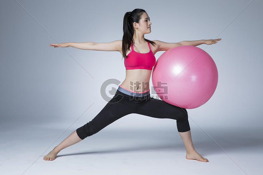 健身的瑜伽女性图片素材免费下载