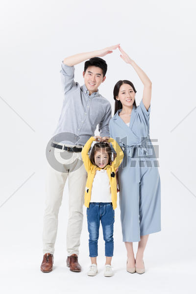 快乐幸福的年轻家庭图片素材免费下载