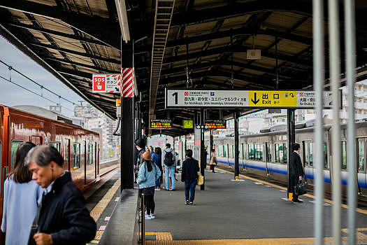 日本车站站台图片素材免费下载