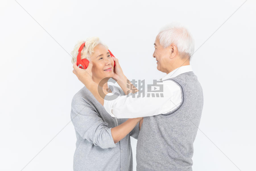 老年夫妻退休生活图片素材免费下载