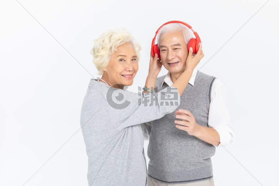 老年夫妻退休生活图片素材免费下载