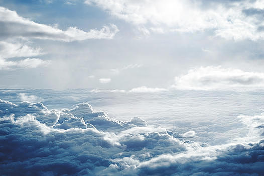 云端背景图片素材免费下载