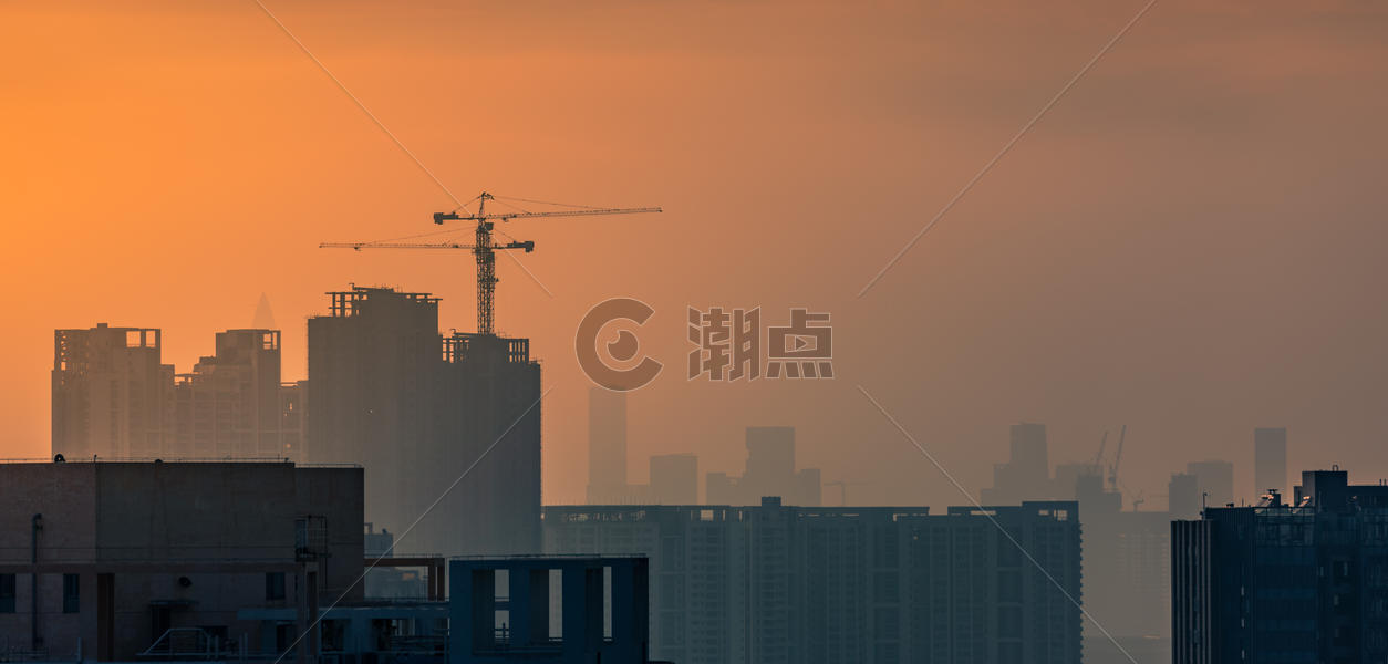 日落中的城市风景图片素材免费下载