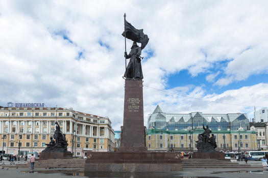 俄罗斯远东城市海参崴城市广场解放纪念碑图片素材免费下载