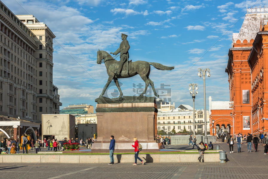 莫斯科红场上的朱可夫将军雕像图片素材免费下载