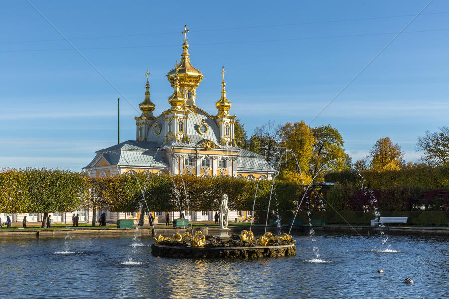 圣彼得堡著名旅游景点夏宫上花园图片素材免费下载
