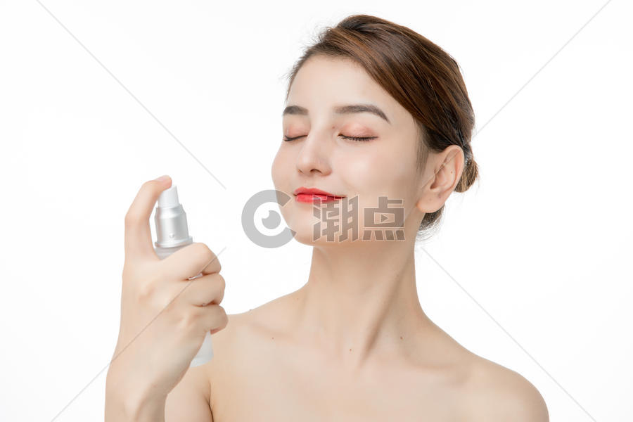 女性护肤保湿图片素材免费下载
