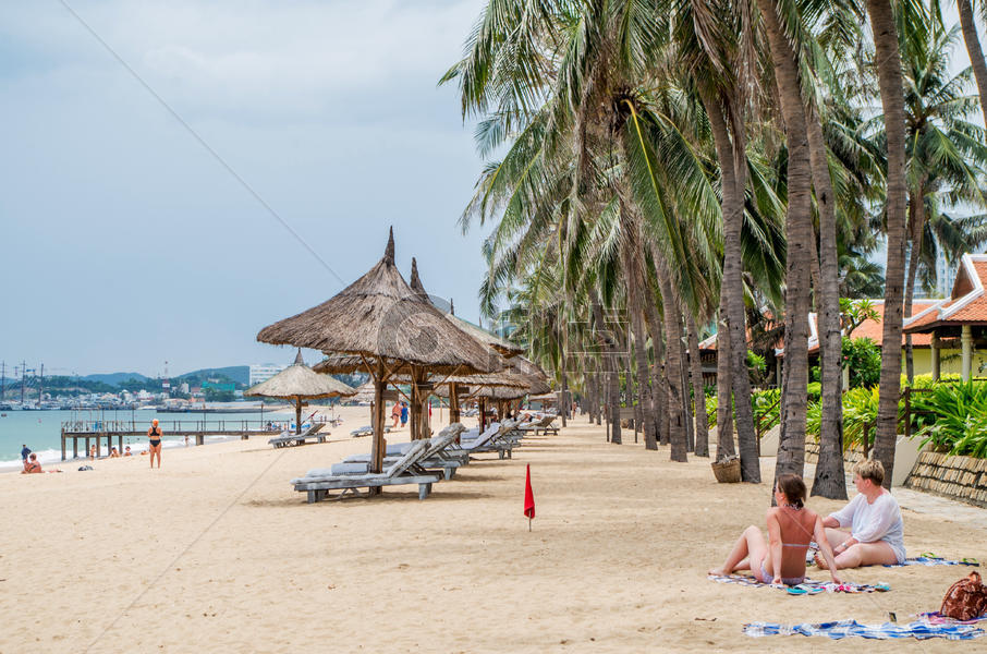 越南芽庄海滩风景图片素材免费下载