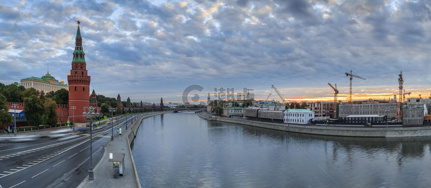 克里姆林宫与莫斯科河全景图图片素材免费下载