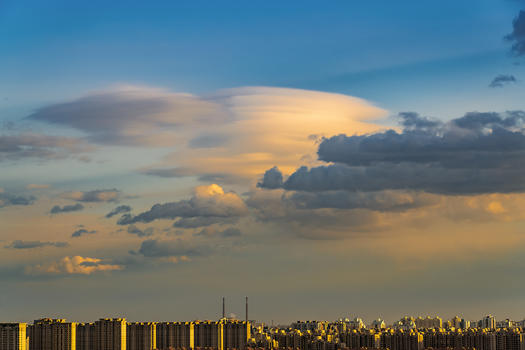 北京奇异云彩图片素材免费下载