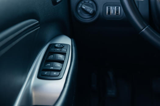 汽车车窗控制按键图片素材免费下载